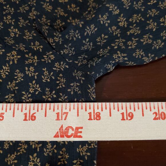 Free People All that Glitters Sheer Lace Blouse Size M Black Whimsigoth ASO TV - Picture 10 of 11